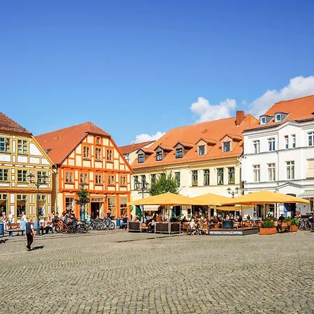 Daire Altstadt Idylle-ein Charmantes Refugium In Der Historischen Altstadt Von Mueritz Waren (Mueritz)