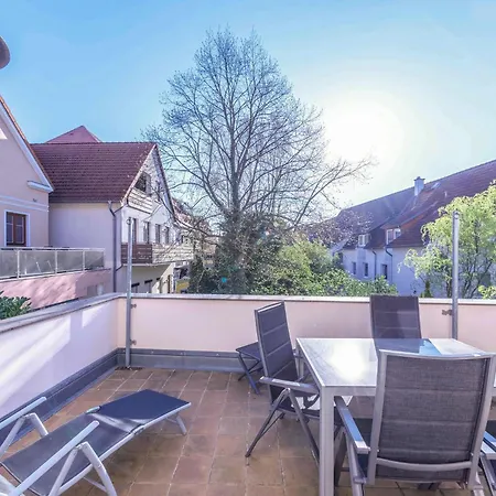 Altstadt Idylle-ein Charmantes Refugium In Der Historischen Altstadt Von Mueritz *